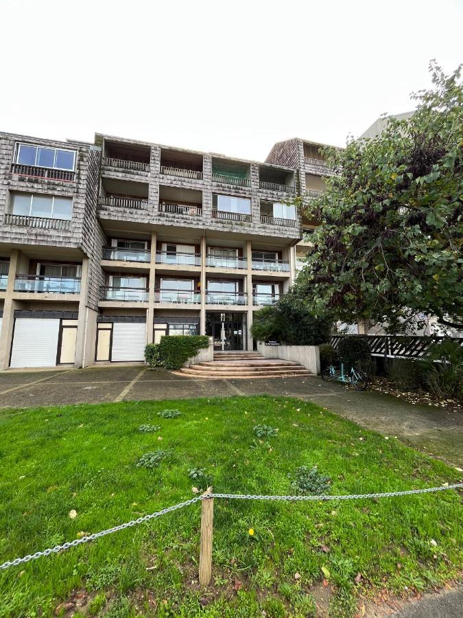 Апартаменты Ocean View Avec Parking Ла-Рошель Экстерьер фото